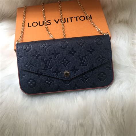 pochette felicie reddit